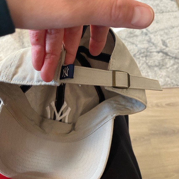 New York light blue hat - Picture 2 of 2